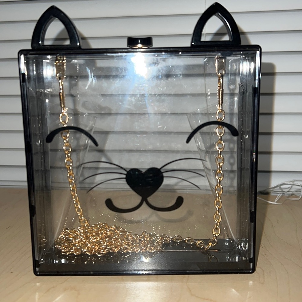 Cat Clutch Clear